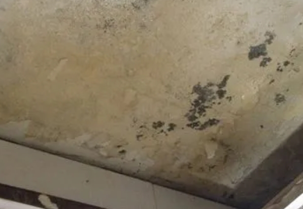 红星阳台漏水维修公司分享下红星卫生间渗水维修需要注意哪些问题。